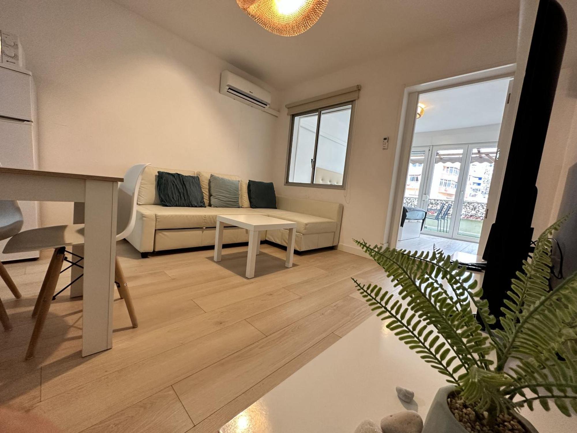 Ver1 - Terraza - 1 Dorm - Wifi - Centro A 100 Metros - Playa A 600 Metros Torremolinos Bagian luar foto
